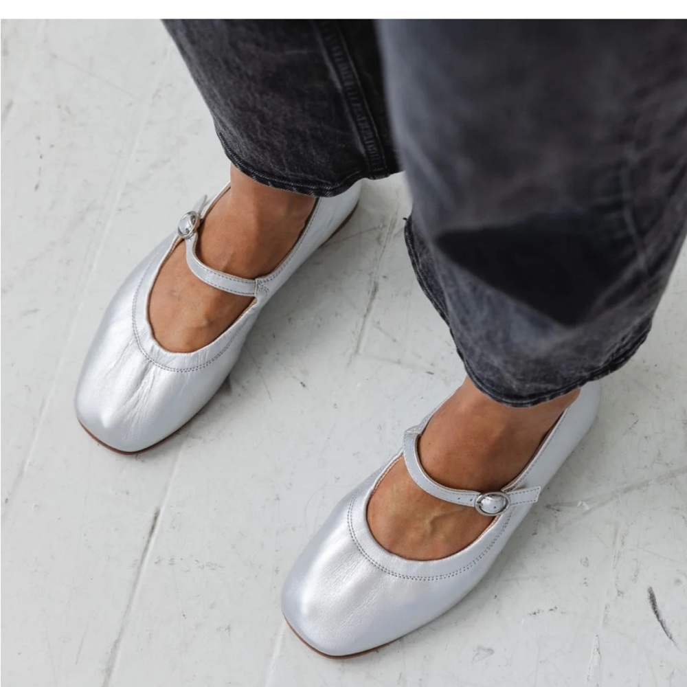 Either/Or Leather Mary Jane Ballet Flat Shoes Silver Size 7
